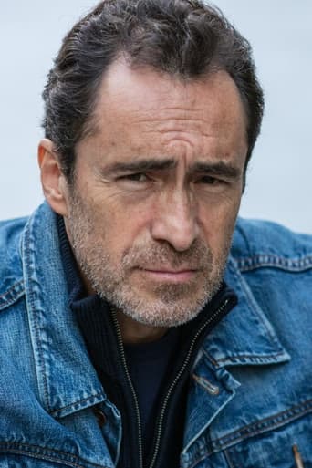 Demián Bichir